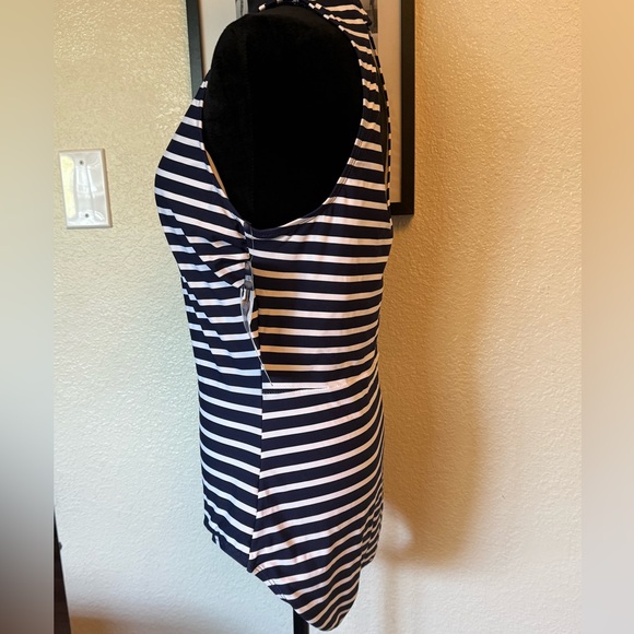 LANDS’ END One Piece Navy Blue/White Stripes Swimsuit Bathing Suit Size XL - Picture 4 of 7